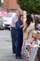 King and Queen Visit Fire-Damaged Caceres Villages