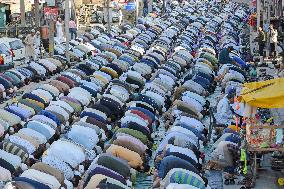 Rabi Ul Awal Prayers Held In Srinagar - India