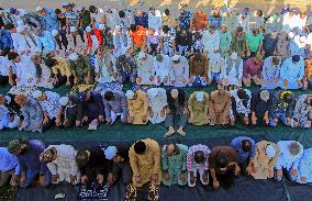 Rabi Ul Awal Prayers Held In Srinagar - India