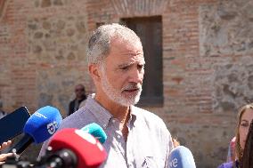 King and Queen Visit Fire-Damaged Villages - Spain