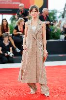 VENICE - Red carpet film A PIED D’OUVRE MP