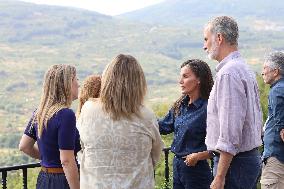 King and Queen Visit Fire-Damaged Villages - Spain