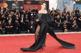 VENICE - Red carpet film AFTER THE HUNT MP