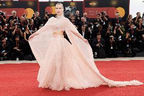 VENICE - Red carpet film AFTER THE HUNT MP
