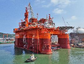 Floating Natural Gas Production Unit Scarabeo 5 Delivery
?