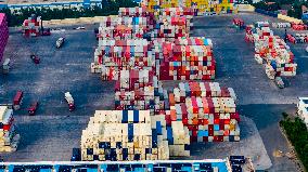 Qingdao Free Trade Zone Container Yard
?