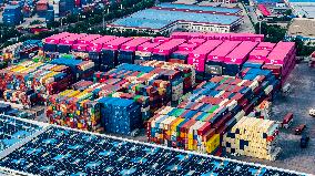 Qingdao Free Trade Zone Container Yard
?
