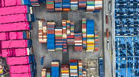 Qingdao Free Trade Zone Container Yard
?