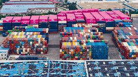 Qingdao Free Trade Zone Container Yard
?