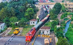 China - Kazakhstan Base First PV Special Train
?