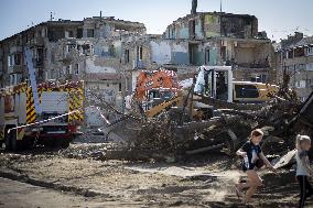 Zelenskyy Paid Tribute to the Victims of the Russian Strike in Kyiv - Ukraine