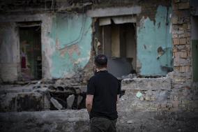 Zelenskyy Paid Tribute to the Victims of the Russian Strike in Kyiv - Ukraine