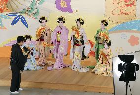 Maiko entertainers photo shoot