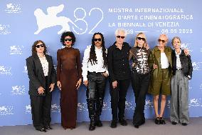 Venice Father Mother Sister Brother Photocall AM