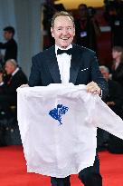 Venice Father Mother Sister Brother Premiere AM