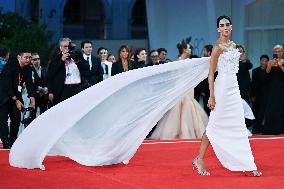 Venice Father Mother Sister Brother Premiere AM