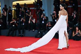 Venice Father Mother Sister Brother Premiere AM