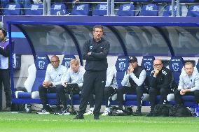 Paris FC vs Metz - Paris