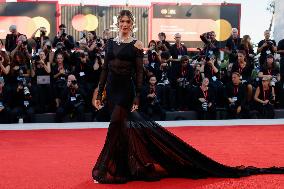 Venice - Red carpet film FATHER MOTHER SISTER BROTHER  MP