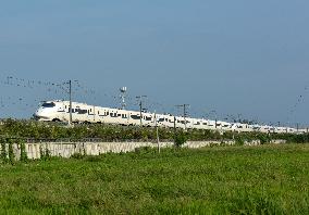 National Railway Summer Transport Exceeds 900 Million Passengers