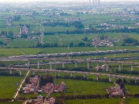 National Railway Summer Transport Exceeds 900 Million Passengers