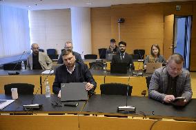Eagle S:n kapteenia ja perämiehiä syytetään joulupäivän kaapelirikoista Suomenlahdella - vastaajien kuuleminen