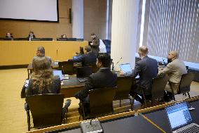 Eagle S:n kapteenia ja perämiehiä syytetään joulupäivän kaapelirikoista Suomenlahdella - vastaajien kuuleminen