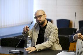 Eagle S:n kapteenia ja perämiehiä syytetään joulupäivän kaapelirikoista Suomenlahdella - vastaajien kuuleminen