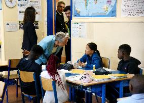 Elisabeth Borne Visit Elementary School - Paris