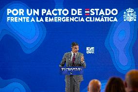 Pedro Sanchez Presents Climate Pact Proposal - Madrid