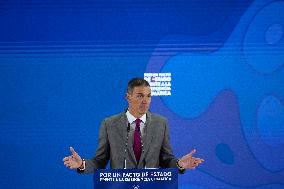 Pedro Sanchez Presents Climate Pact Proposal - Madrid