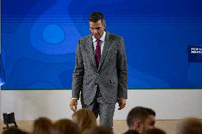 Pedro Sanchez Presents Climate Pact Proposal - Madrid
