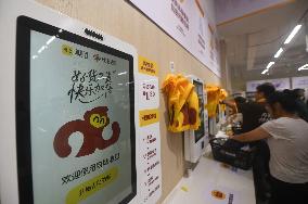 First Discount Supermarket Under Meituan in China