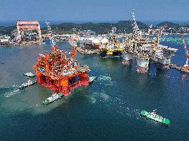 Large Floating Natural Gas Production Unit Scarabeo 5