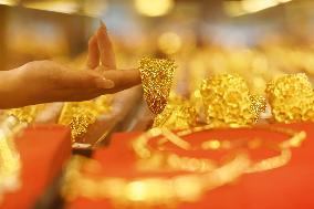 International Gold Price Hits Historic High