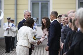 Liettuan presidentti Gitanas Naus da on vierailulla Suomessa, mediatilaisuus