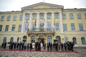 Liettuan presidentti Gitanas Naus da on vierailulla Suomessa, mediatilaisuus