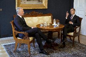 Liettuan presidentti Gitanas Naus da on vierailulla Suomessa, mediatilaisuus