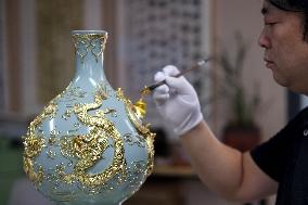 Intangible Cultural Heritage Ru Porcelain Art