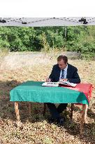 Minister of Armed Forces Visits Beaumont-les-Valence - France