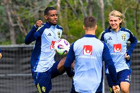 SWEDEN NATIONAL FOOTBALL TEAM TRAINING