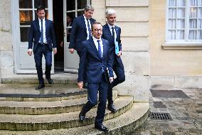 French PM Francois Bayrou meets Les Republicains leaders in Paris FA
