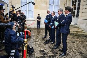 French PM Francois Bayrou meets Les Republicains leaders in Paris FA