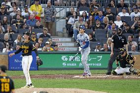 Baseball: Dodgers vs. Pirates