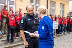 Teachers and emergency services unions protest