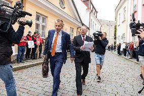 Teachers and emergency services unions protest