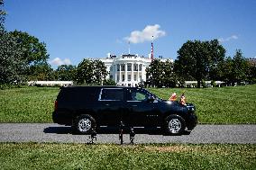 Donald Trump Greets Karol Nawrocki - Washington