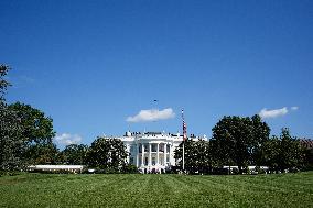 Donald Trump Greets Karol Nawrocki - Washington