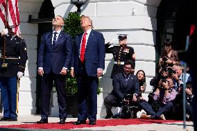 Trump greets President Karol Nawrocki of Poland on the South Portico of the White House