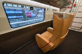 Trenitalia railway line in Paris FA